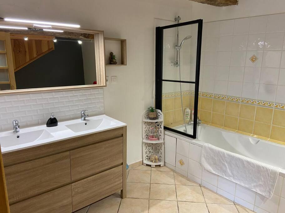 Gite A La Ferme Avec Jacuzzi Et Sauna Villefloure Exterior foto